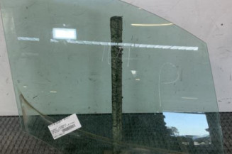 Vitre avant droit PEUGEOT PARTNER 2 Photo n°1