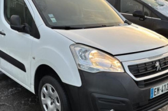 Vitre avant gauche PEUGEOT PARTNER 2