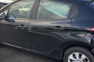 Aile avant droit PEUGEOT 208 1