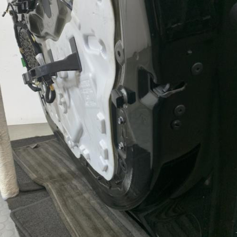 Porte avant droit PEUGEOT 208 1 Photo n°3