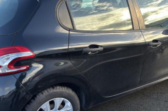 Renfort pare choc avant (traverse) PEUGEOT 208 1