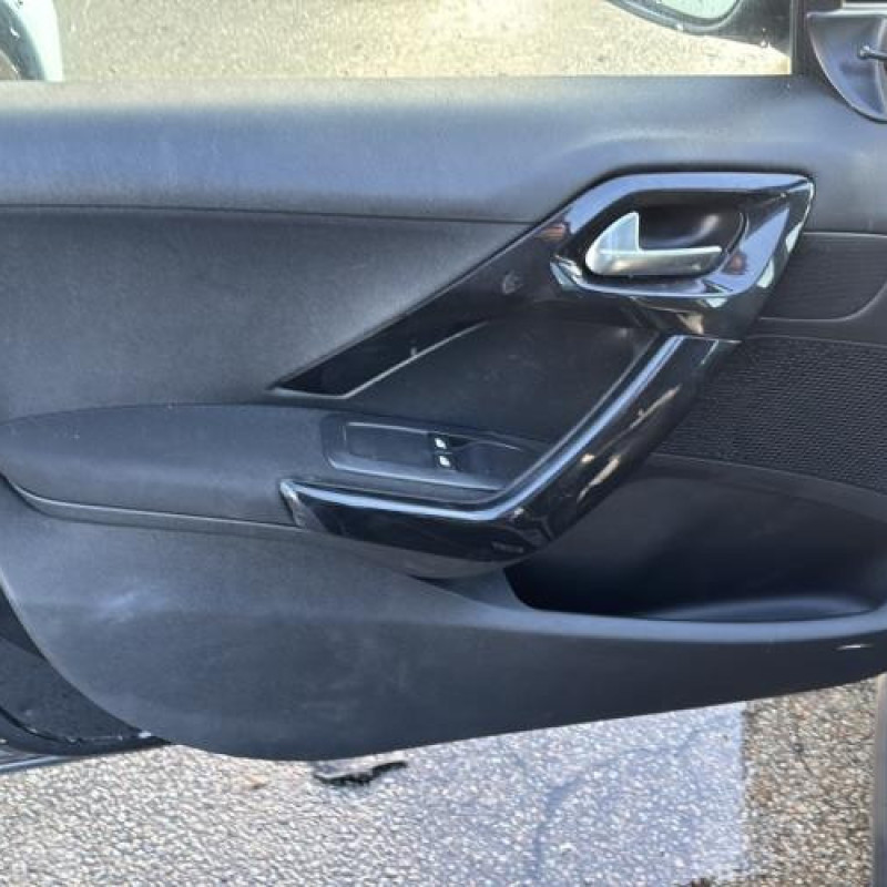 Renfort pare choc avant (traverse) PEUGEOT 208 1 Photo n°15