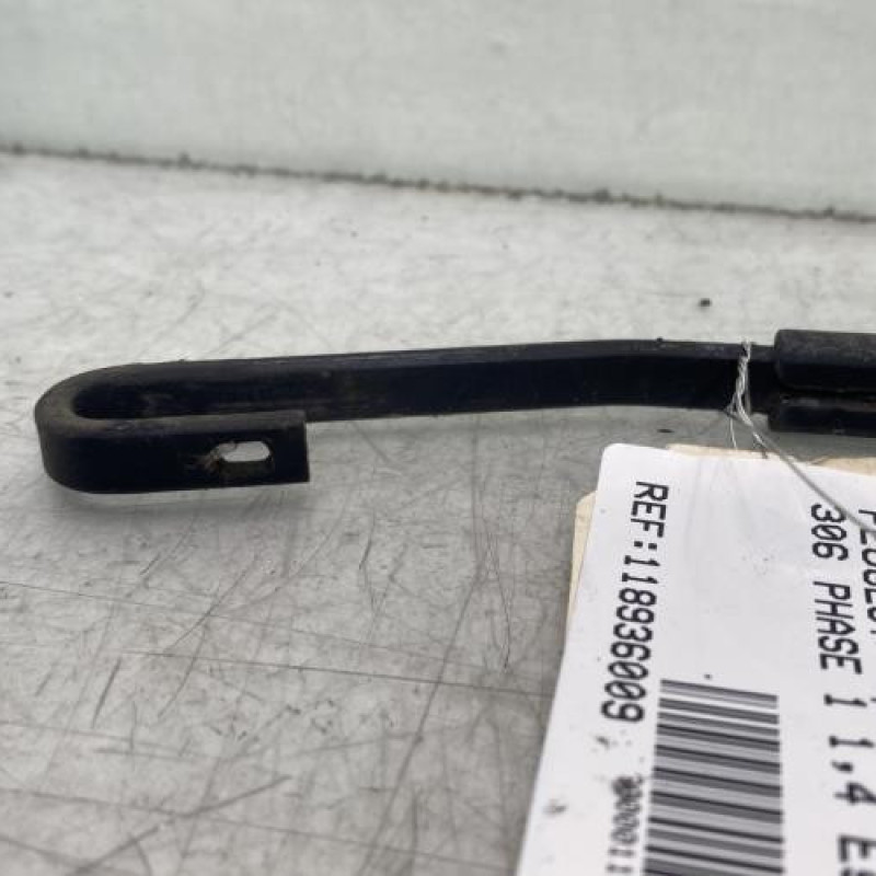 Bras essuie glace arriere PEUGEOT 306 Photo n°4