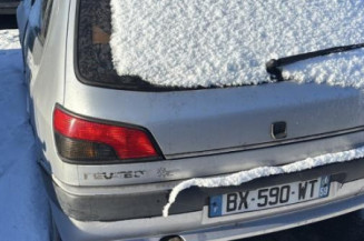 Bras essuie glace arriere PEUGEOT 306