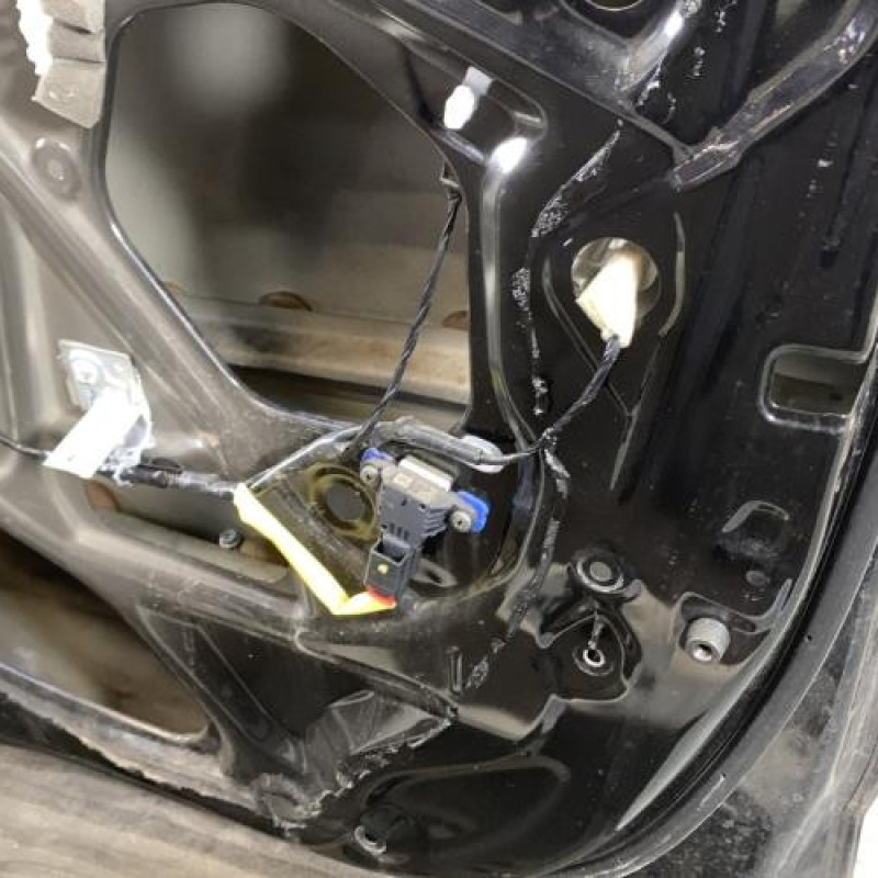 Porte avant droit SUZUKI BALENO 2 Photo n°7