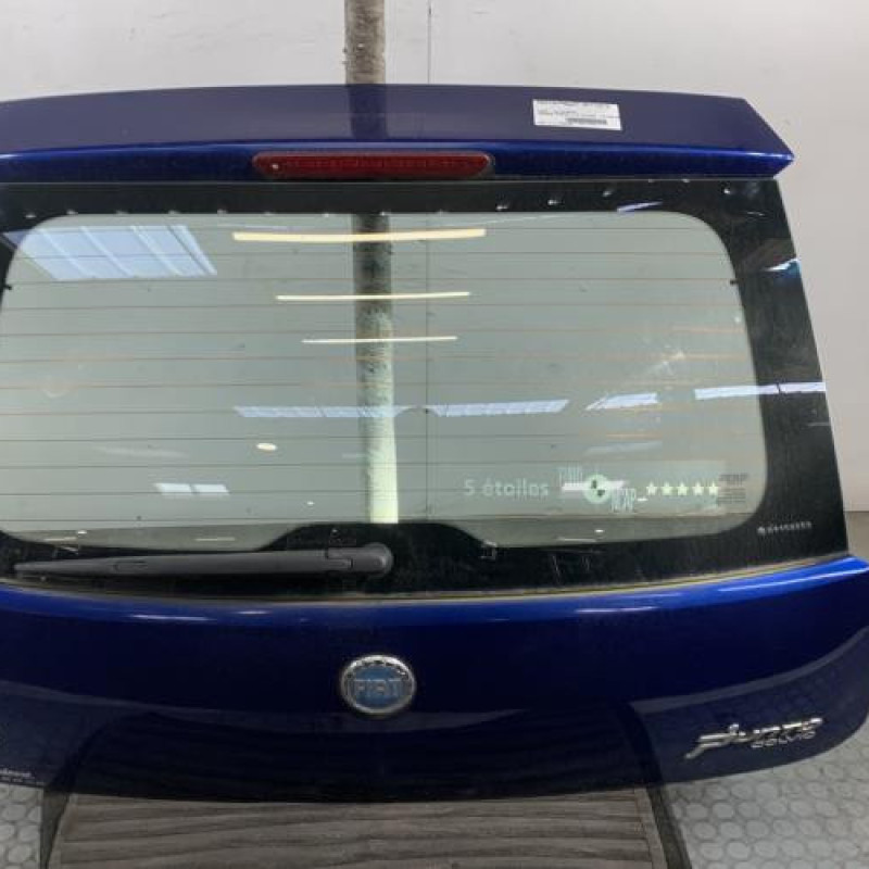Malle/Hayon arriere FIAT GRANDE PUNTO Photo n°1