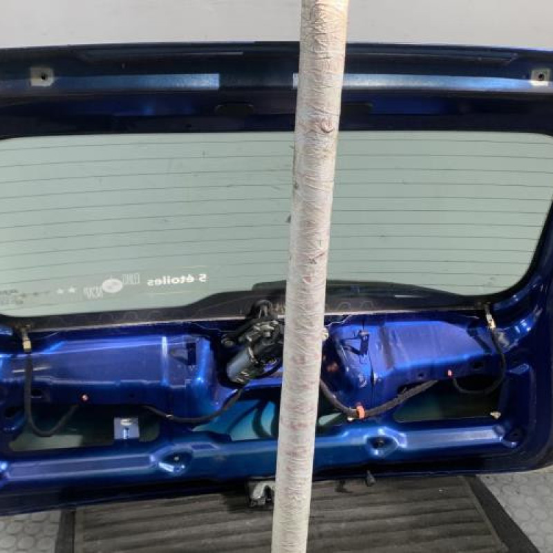 Malle/Hayon arriere FIAT GRANDE PUNTO Photo n°6