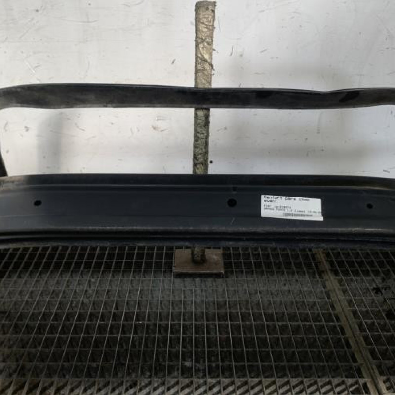 Renfort pare choc avant (traverse) FIAT GRANDE PUNTO Photo n°1