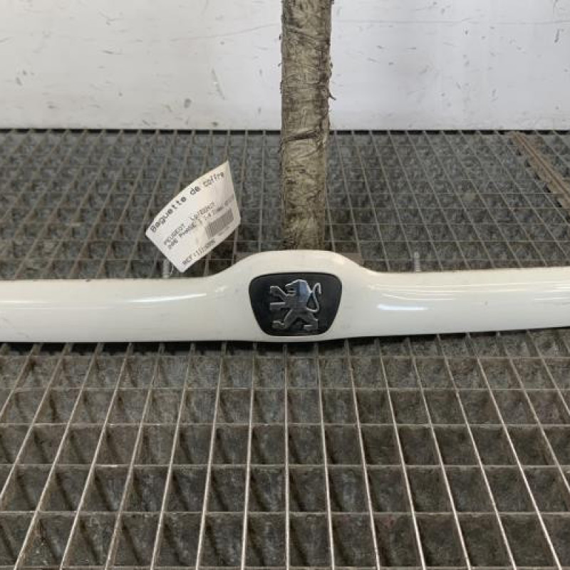 Baguette de coffre PEUGEOT 206 Photo n°1