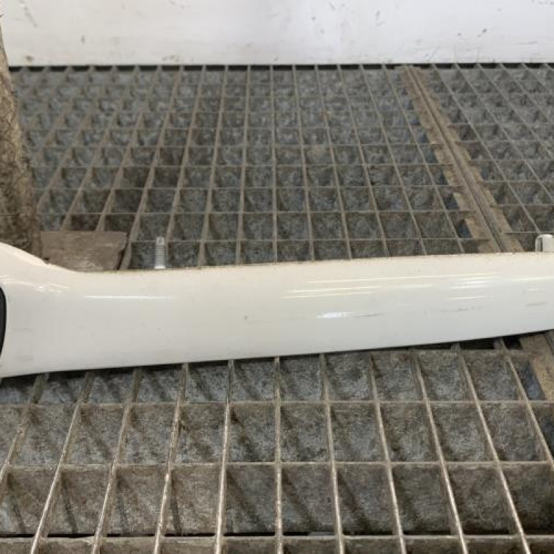 Baguette de coffre PEUGEOT 206 Photo n°3