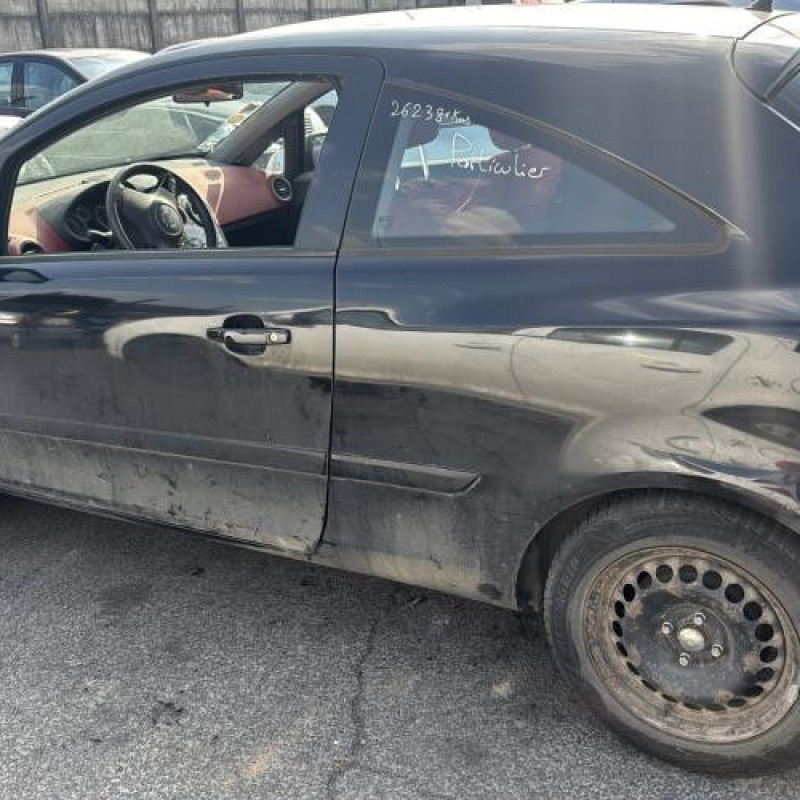 Aile avant droit OPEL CORSA D Photo n°11