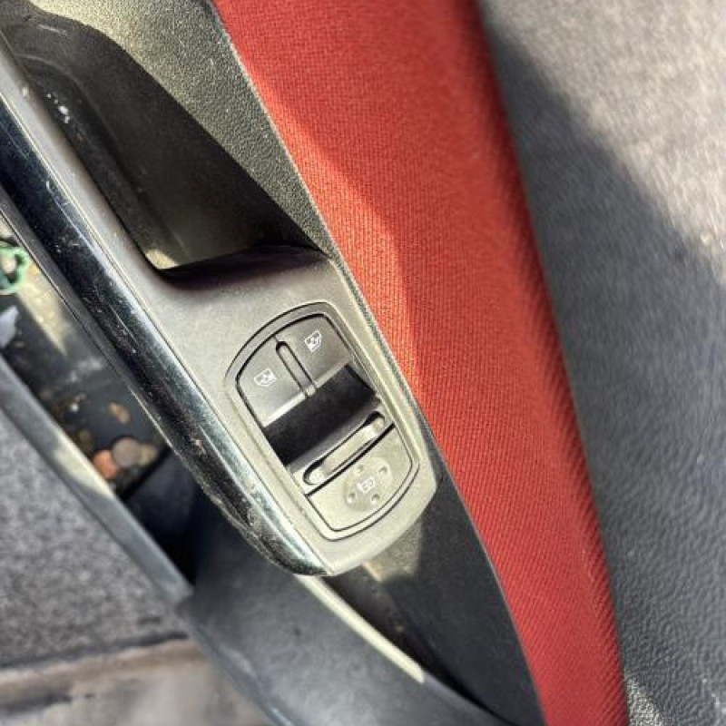Com (Bloc Contacteur Tournant+Commodo Essuie Glace+Commodo Phare) OPEL CORSA D Photo n°14