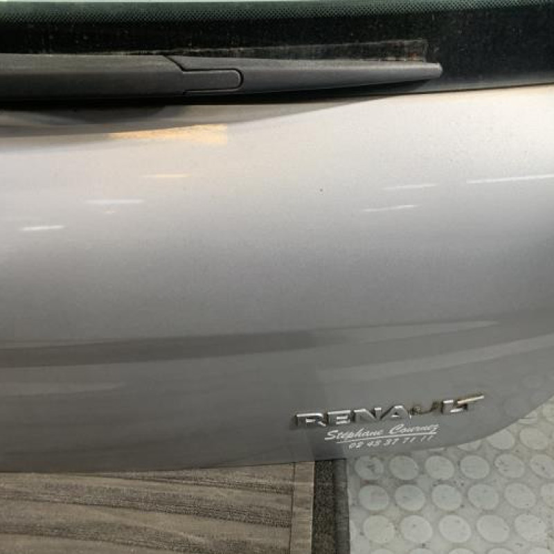 Malle/Hayon arriere RENAULT CLIO 2 CAMPUS Photo n°3