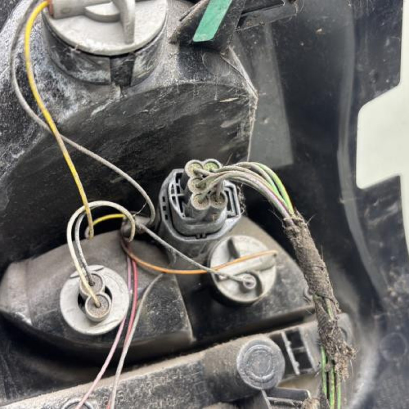 Feu arriere principal droit (feux) FORD FOCUS 3 Photo n°3