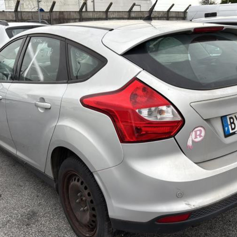 Feu arriere principal droit (feux) FORD FOCUS 3 Photo n°7