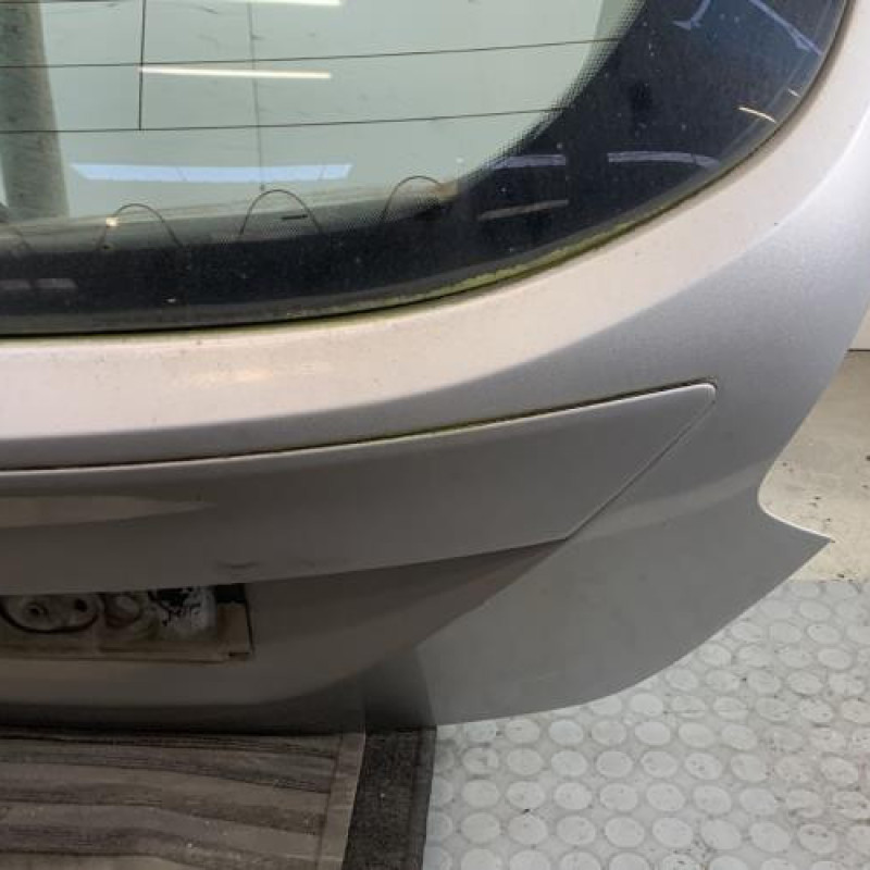 Malle/Hayon arriere FORD FOCUS 3 Photo n°5