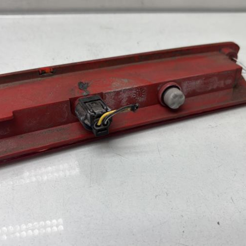 Feu arriere stop central FORD FOCUS 3 Photo n°3