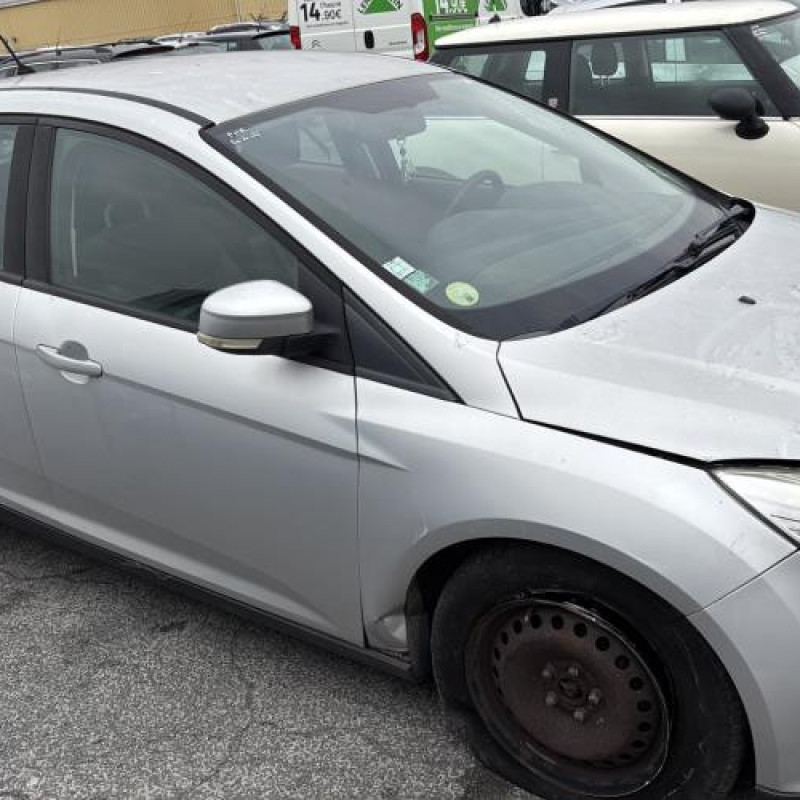 Vase de lave glace FORD FOCUS 3 Photo n°12