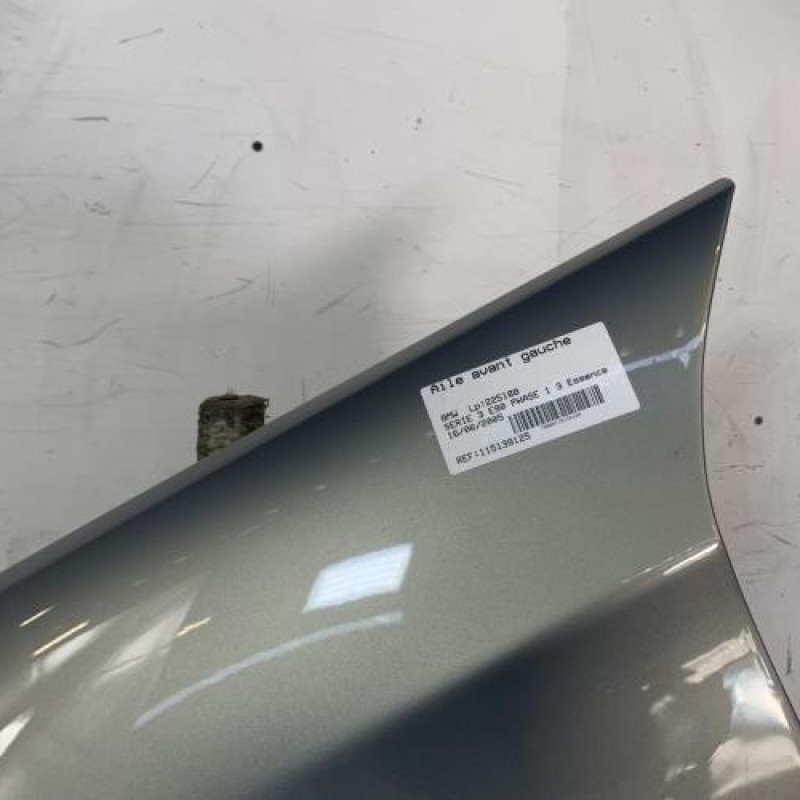 Aile avant gauche BMW SERIE 3 E90 Photo n°4