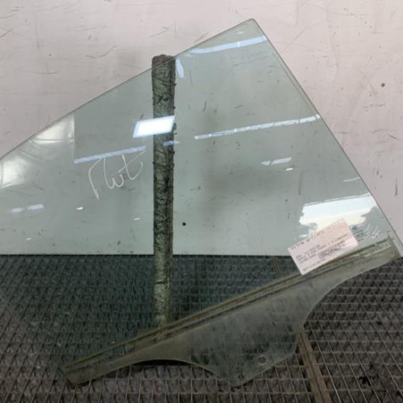 Vitre arriere droit BMW SERIE 3 E90 Photo n°1