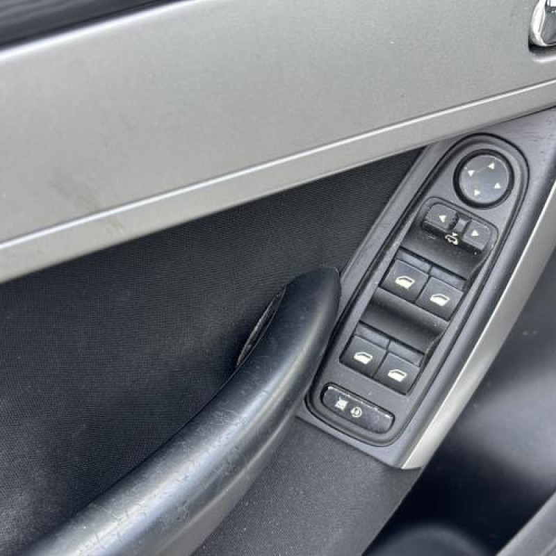 Moteur essuie glace avant gauche CITROEN C4 GRAND PICASSO 1 Photo n°16