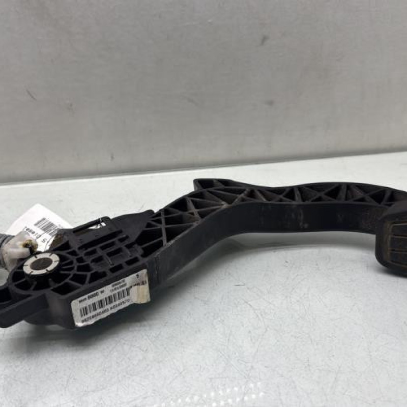 Pedale d'embrayage PEUGEOT PARTNER 3 Photo n°1