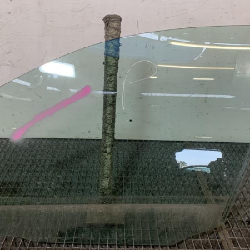 Vitre avant gauche MERCEDES CLASSE C 204 Photo n°5