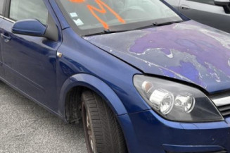 Reservoir essence OPEL ASTRA H