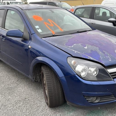 Reservoir essence OPEL ASTRA H