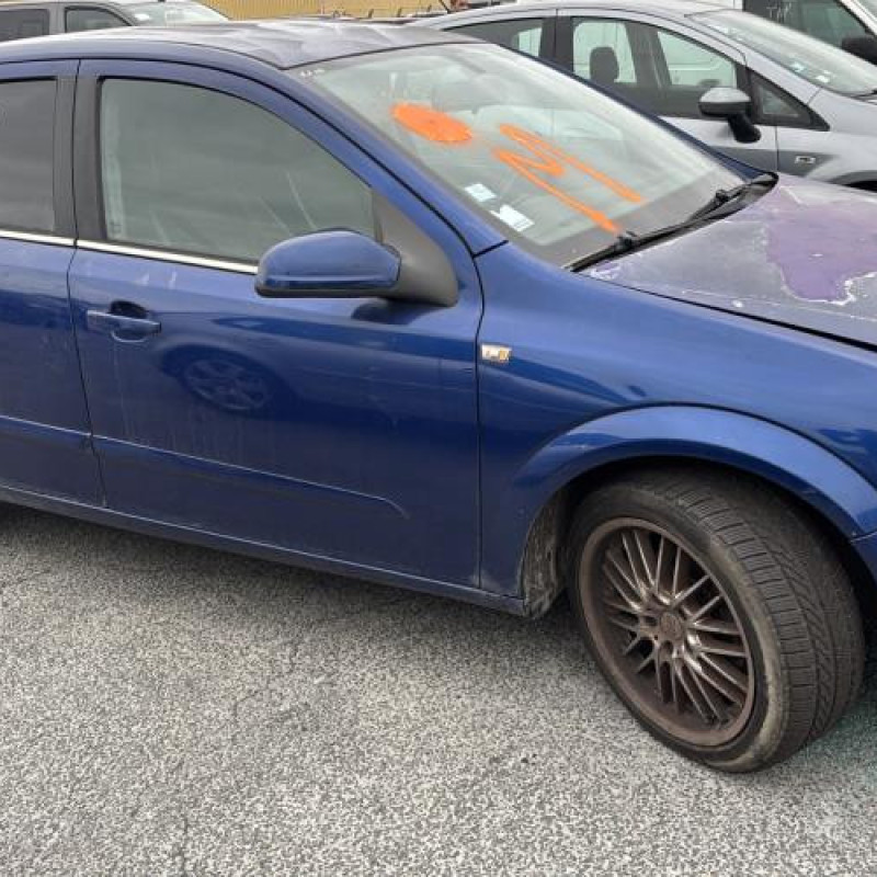 Reservoir essence OPEL ASTRA H Photo n°7