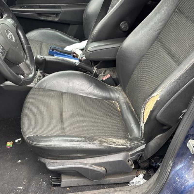 Reservoir essence OPEL ASTRA H Photo n°11