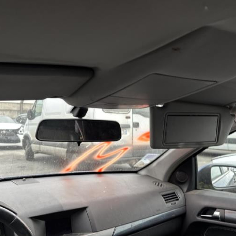 Reservoir essence OPEL ASTRA H Photo n°14