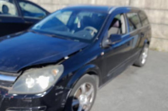 Reservoir essence OPEL ASTRA H