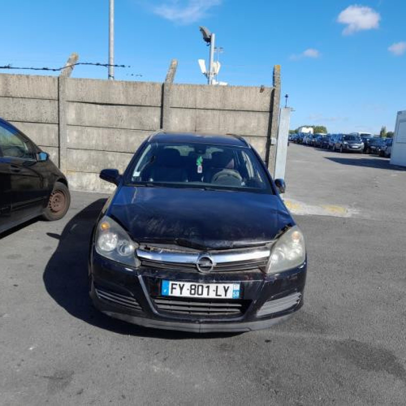 Reservoir essence OPEL ASTRA H Photo n°5