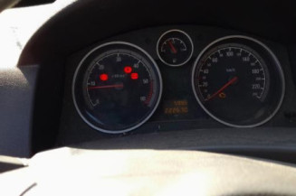 Reservoir essence OPEL ASTRA H