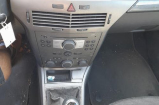 Reservoir essence OPEL ASTRA H