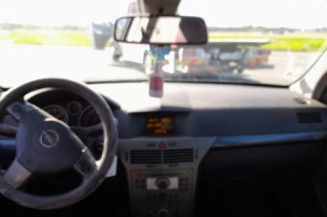 Reservoir essence OPEL ASTRA H