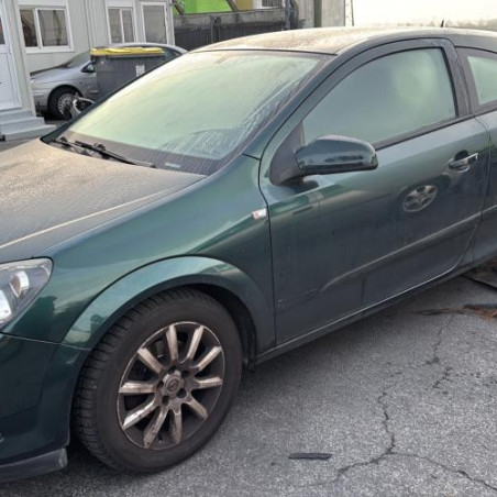 Reservoir essence OPEL ASTRA H Photo n°1