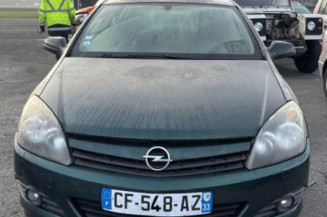 Reservoir essence OPEL ASTRA H