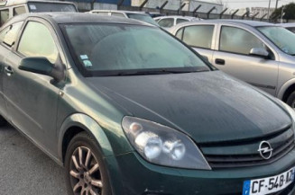 Reservoir essence OPEL ASTRA H