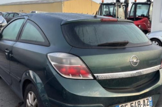 Reservoir essence OPEL ASTRA H