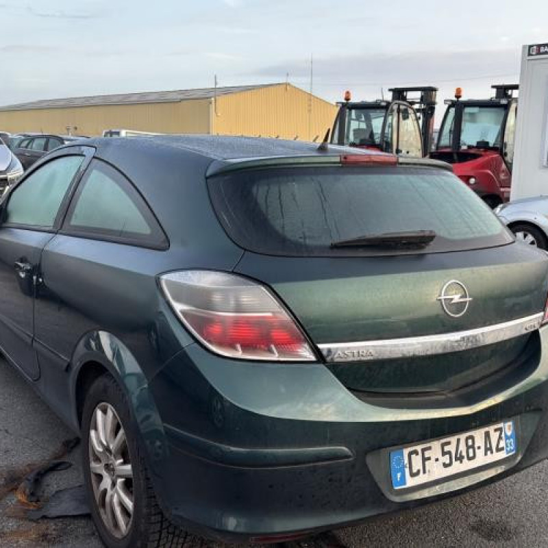 Reservoir essence OPEL ASTRA H Photo n°7