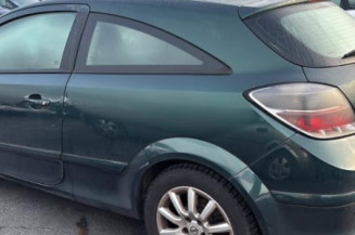 Reservoir essence OPEL ASTRA H