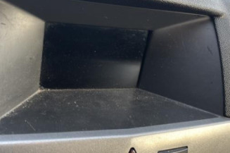 Reservoir essence OPEL ASTRA H