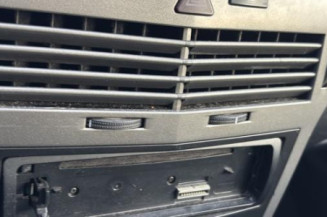 Reservoir essence OPEL ASTRA H