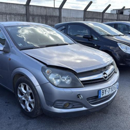 Reservoir essence OPEL ASTRA H