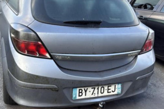 Reservoir essence OPEL ASTRA H