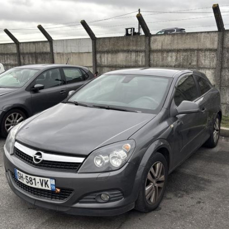 Reservoir essence OPEL ASTRA H