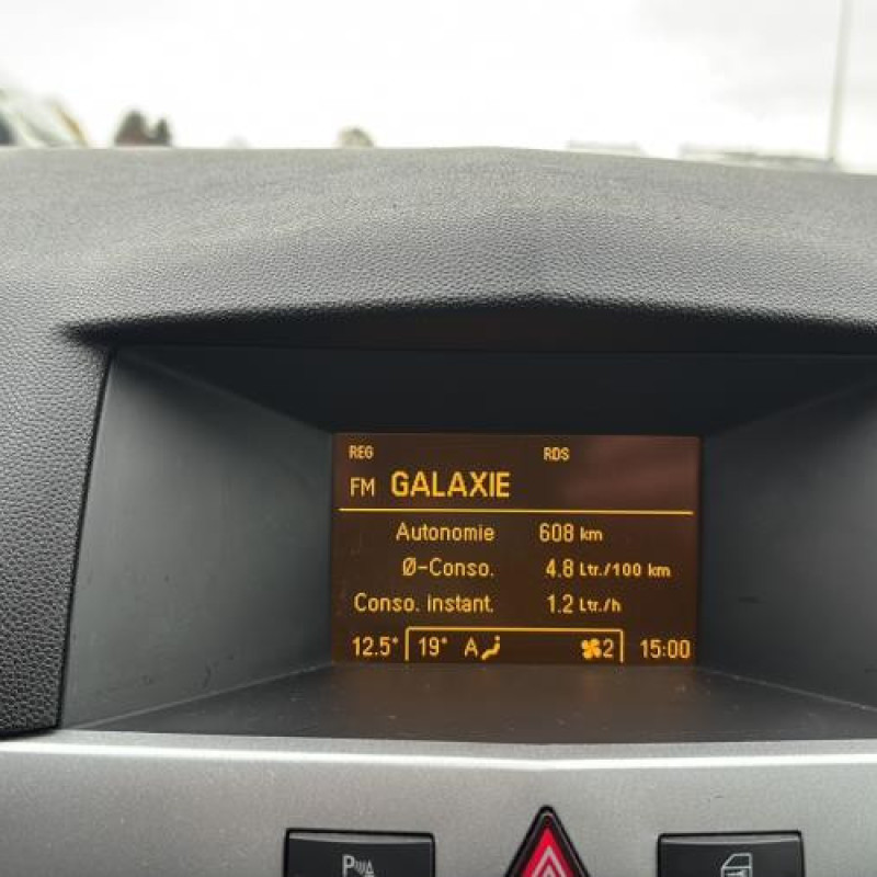 Reservoir essence OPEL ASTRA H Photo n°19