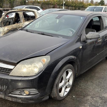 Reservoir essence OPEL ASTRA H Photo n°1